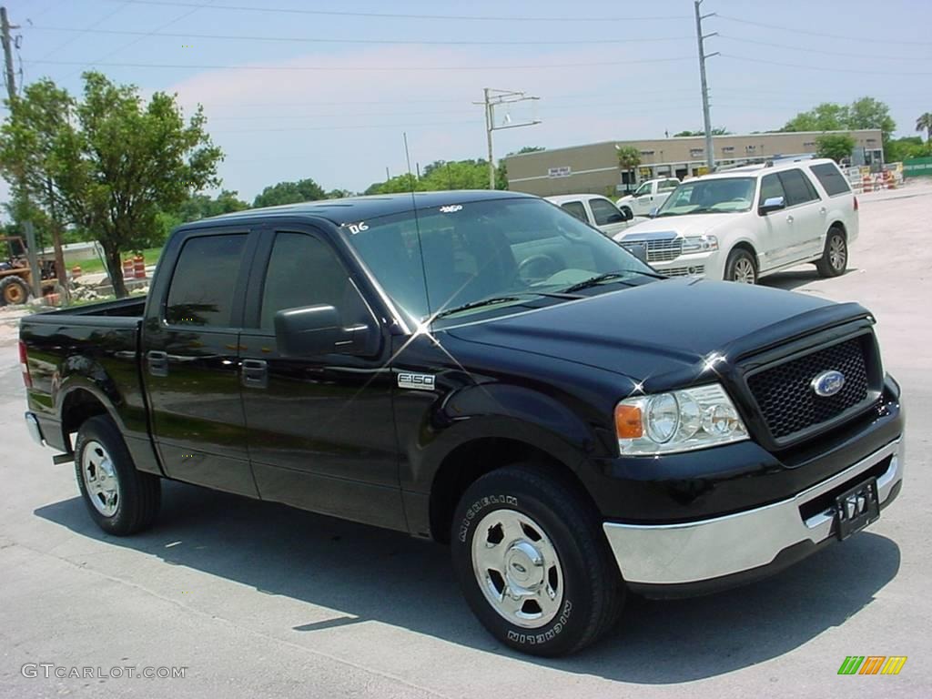 2006 F150 XLT SuperCrew - Black / Medium/Dark Flint photo #8