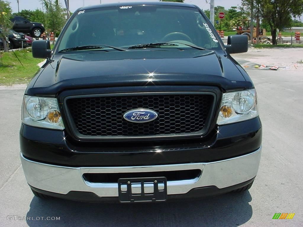 2006 F150 XLT SuperCrew - Black / Medium/Dark Flint photo #9