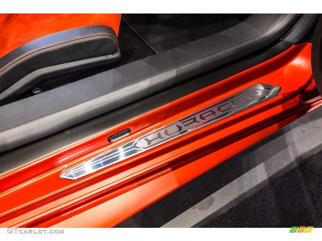 2015 Lamborghini Huracan LP 610-4 Marks and Logos Photo #121813732