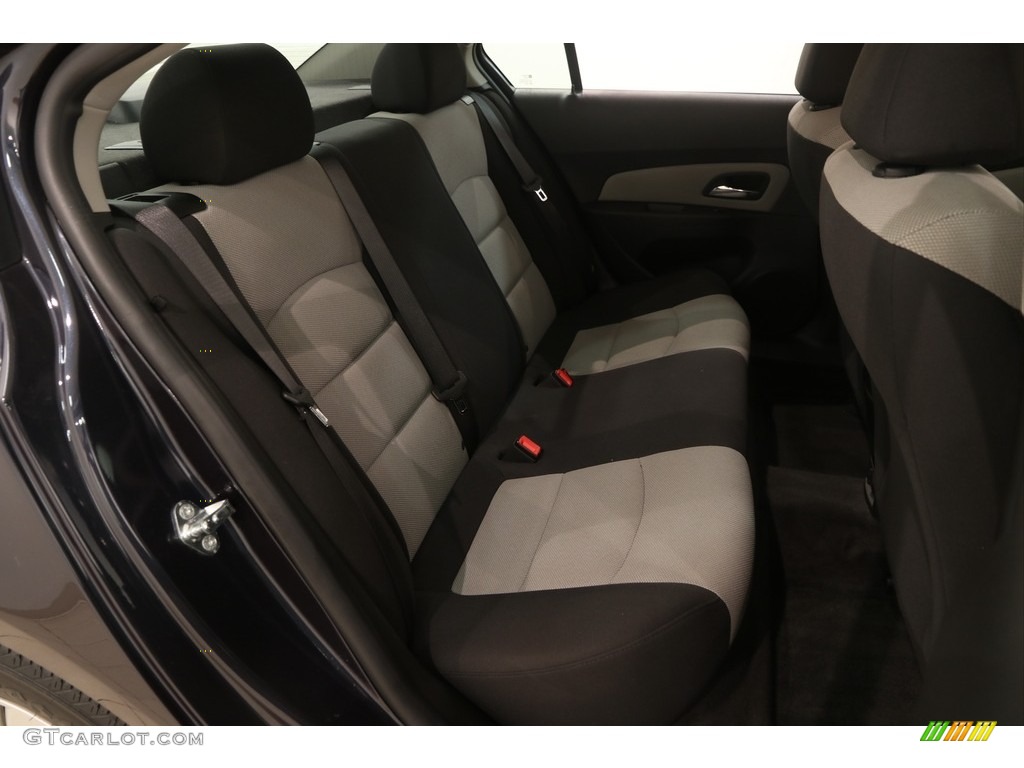 2015 Cruze LS - Blue Ray Metallic / Jet Black/Medium Titanium photo #13