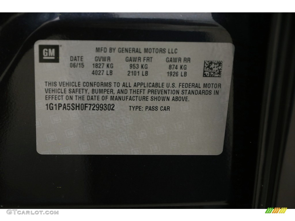 2015 Cruze LS - Blue Ray Metallic / Jet Black/Medium Titanium photo #17