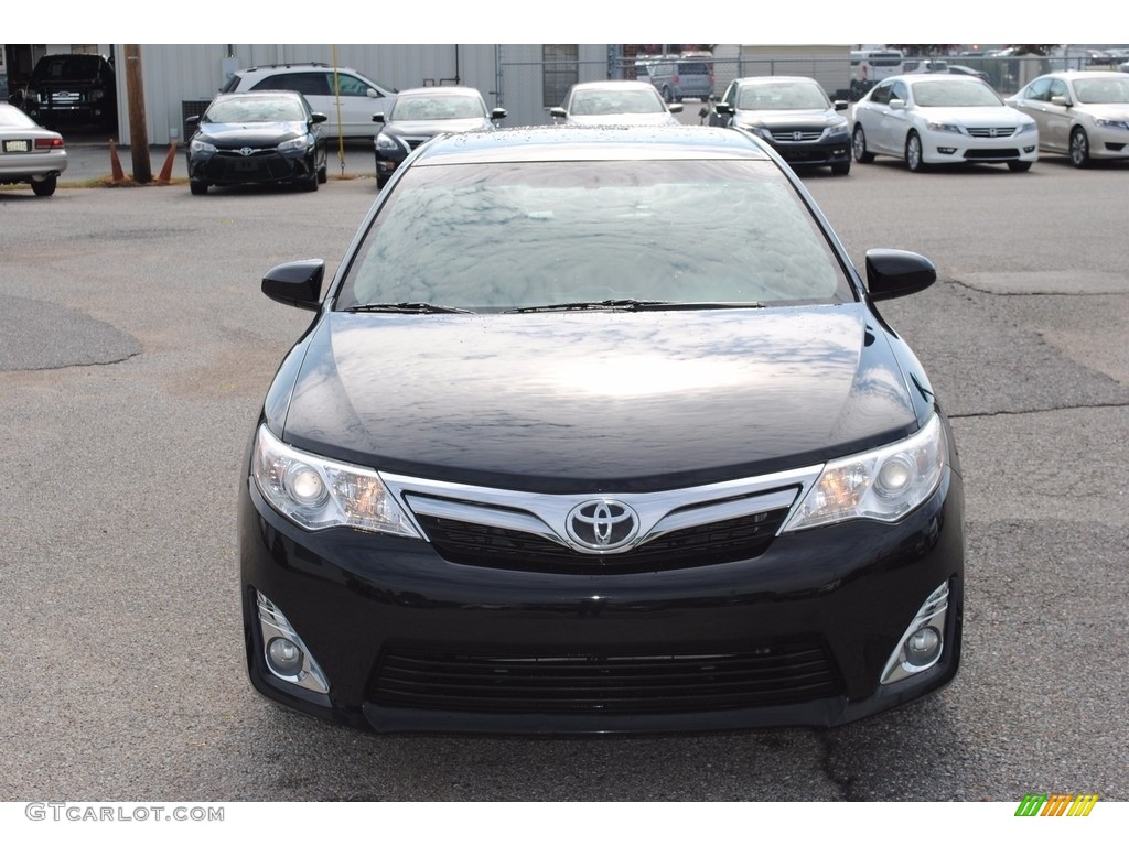 2014 Camry XLE - Attitude Black Metallic / Ivory photo #8