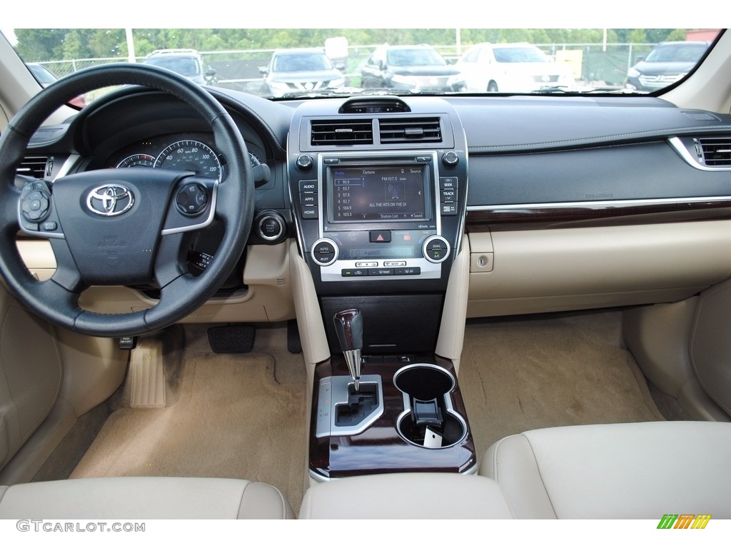 2014 Camry XLE - Attitude Black Metallic / Ivory photo #9