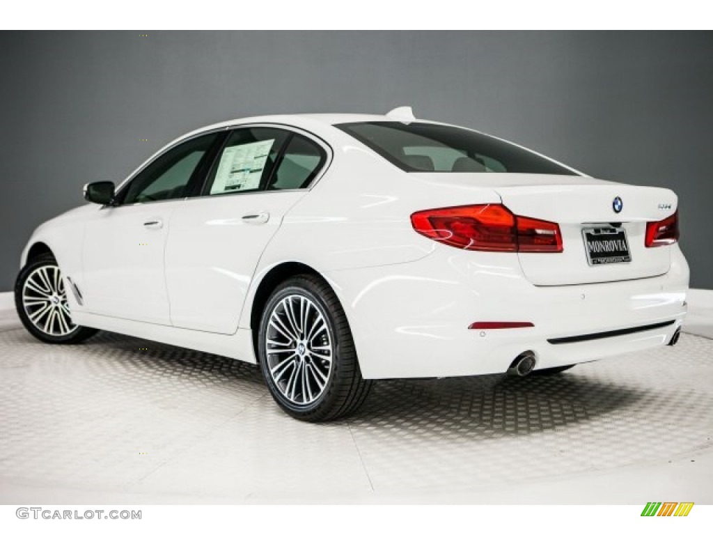 2017 5 Series 530i Sedan - Alpine White / Black photo #3