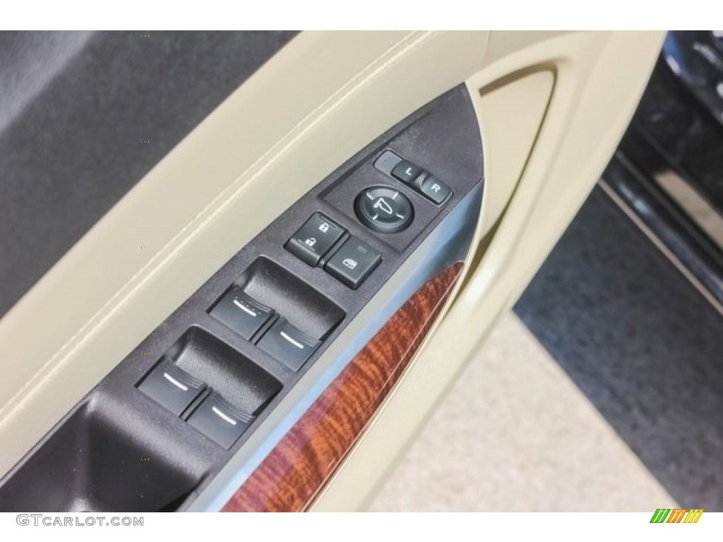 2018 Acura TLX Sedan Controls Photo #121823983
