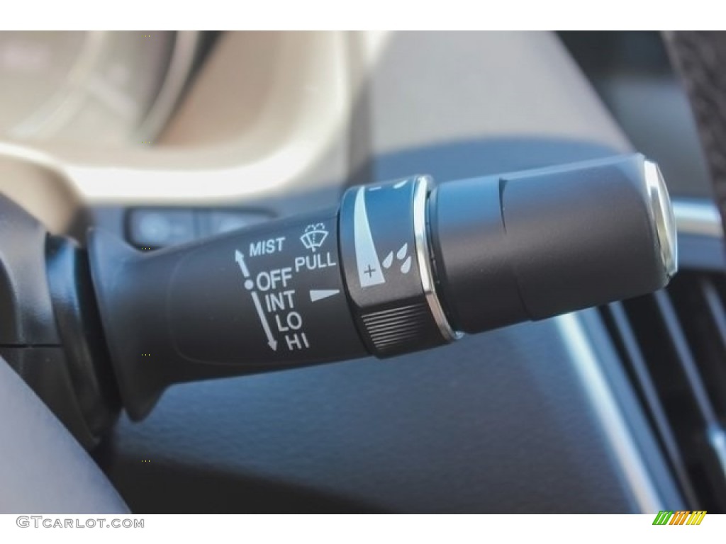 2018 Acura TLX Sedan Controls Photo #121824052