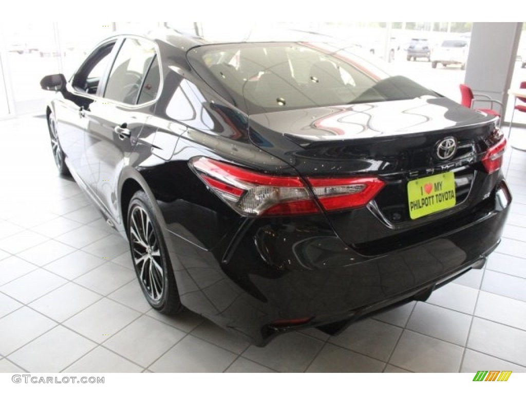 2018 Camry SE - Midnight Black Metallic / Black photo #6