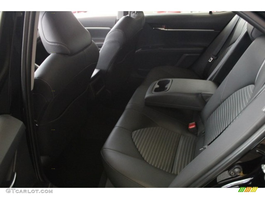 2018 Camry SE - Midnight Black Metallic / Black photo #22
