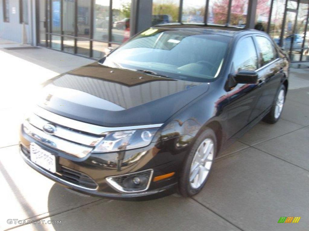 2010 Fusion SEL V6 - Tuxedo Black Metallic / Charcoal Black photo #2