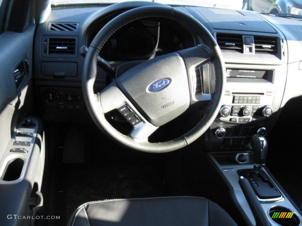 2010 Fusion SEL V6 - Tuxedo Black Metallic / Charcoal Black photo #6