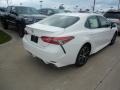 2018 Super White Toyota Camry SE  photo #2