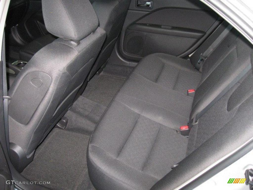 2010 Fusion SE - Brilliant Silver Metallic / Charcoal Black photo #5