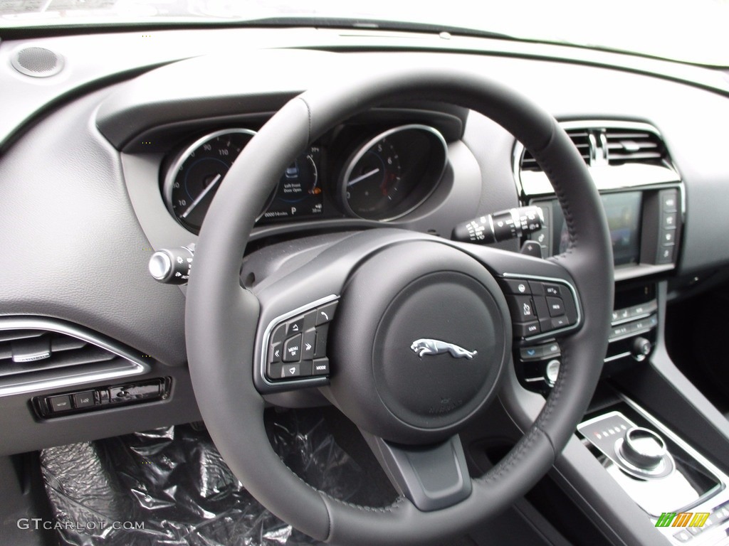2018 Jaguar F-PACE 35t AWD Premium Steering Wheel Photos