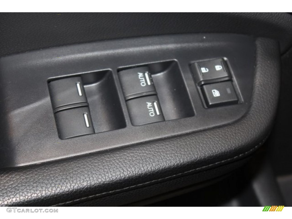 2016 Pilot Touring - Crystal Black Pearl / Black photo #11