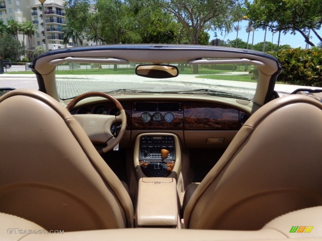 1997 XK XK8 Convertible - British Racing Green / Coffee photo #17