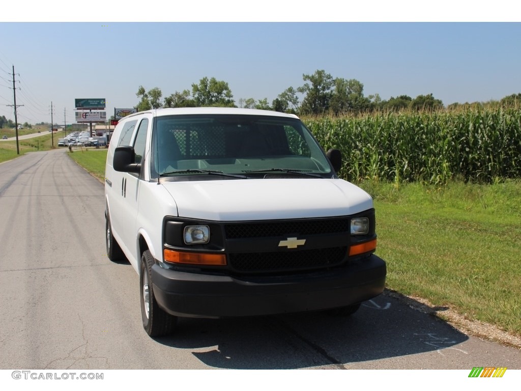 2009 Express 2500 Cargo Van - Summit White / Medium Pewter photo #11