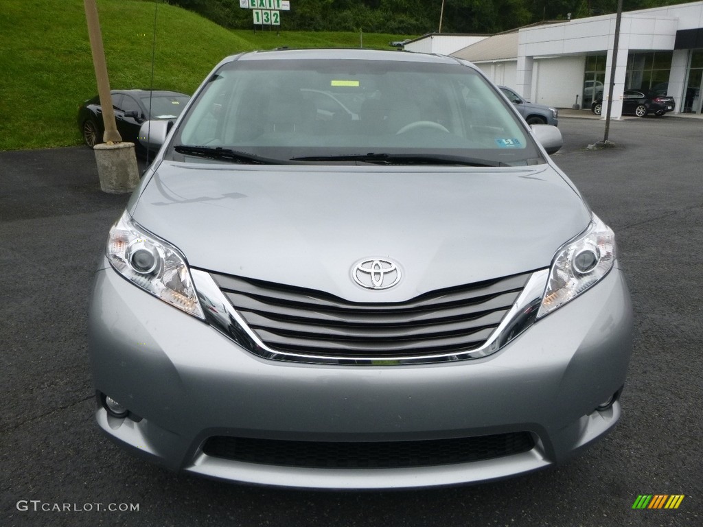2014 Sienna XLE - Silver Sky Metallic / Light Gray photo #9