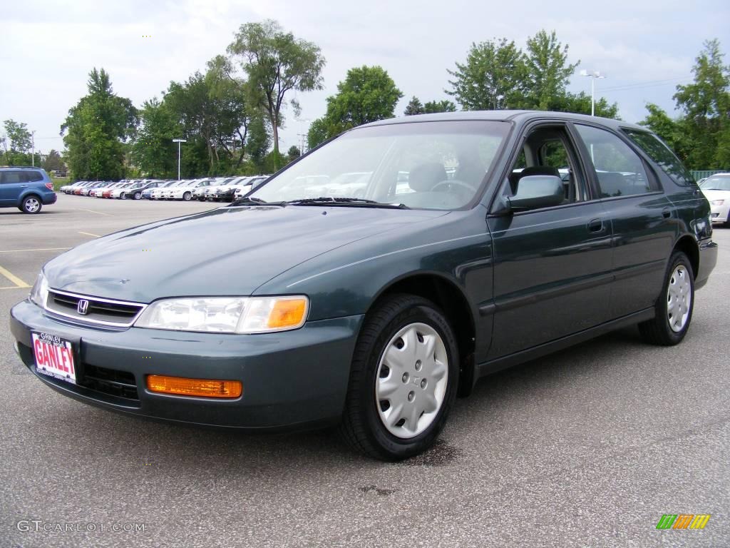 1997 Accord LX Wagon - Eucalyptus Green Pearl / Gray photo #1