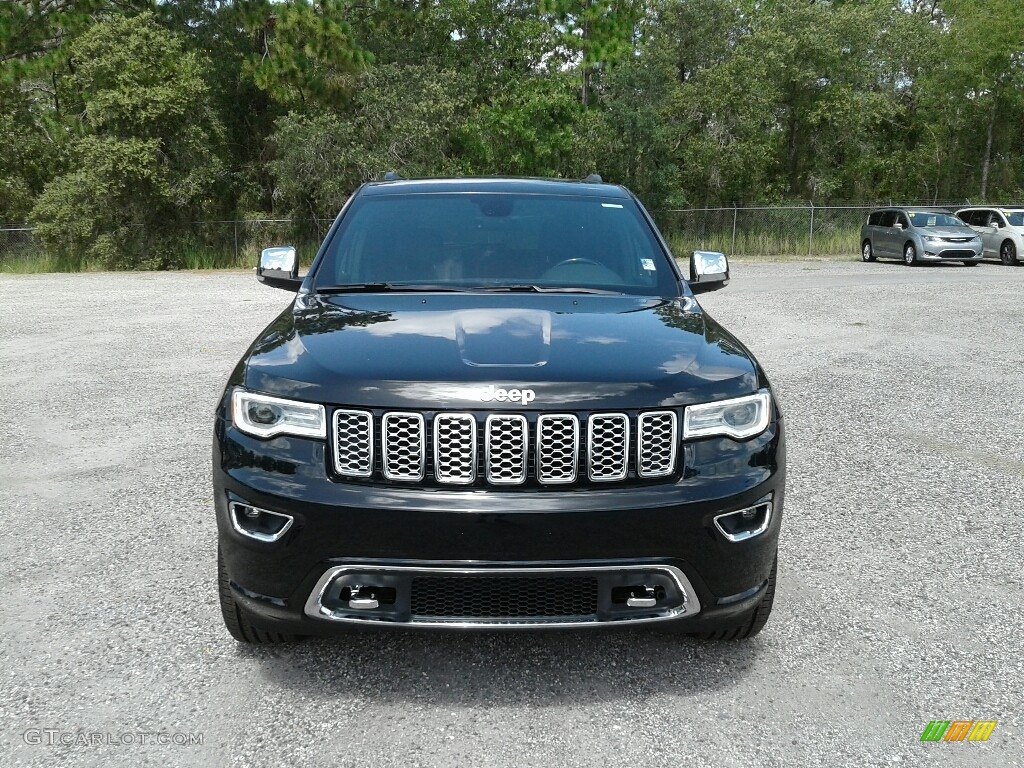 2017 Grand Cherokee Overland - Diamond Black Crystal Pearl / Black photo #8