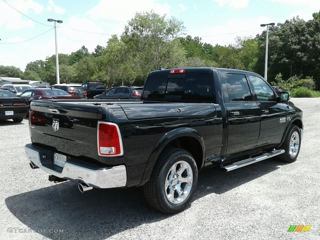 2017 1500 Laramie Crew Cab - Brilliant Black Crystal Pearl / Black photo #5