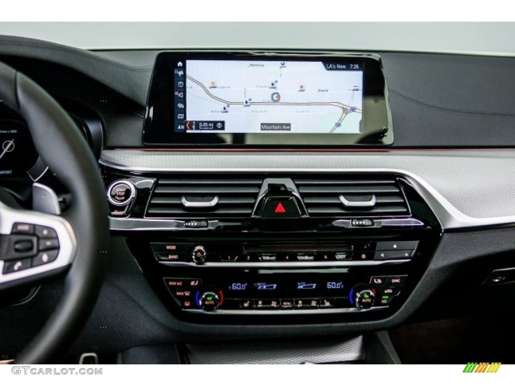 2018 BMW 5 Series M550i xDrive Sedan Controls Photo #121855169