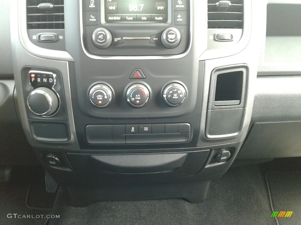 2017 1500 Express Crew Cab - Granite Crystal Metallic / Black/Diesel Gray photo #16
