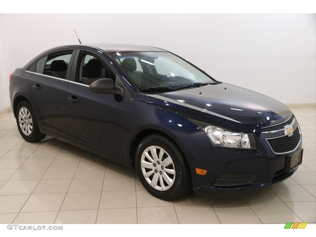 2011 Cruze LS - Imperial Blue Metallic / Jet Black/Medium Titanium photo #1