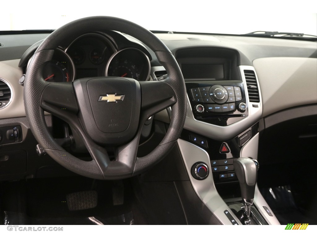 2011 Cruze LS - Imperial Blue Metallic / Jet Black/Medium Titanium photo #6