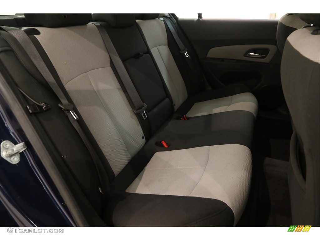 2011 Cruze LS - Imperial Blue Metallic / Jet Black/Medium Titanium photo #13