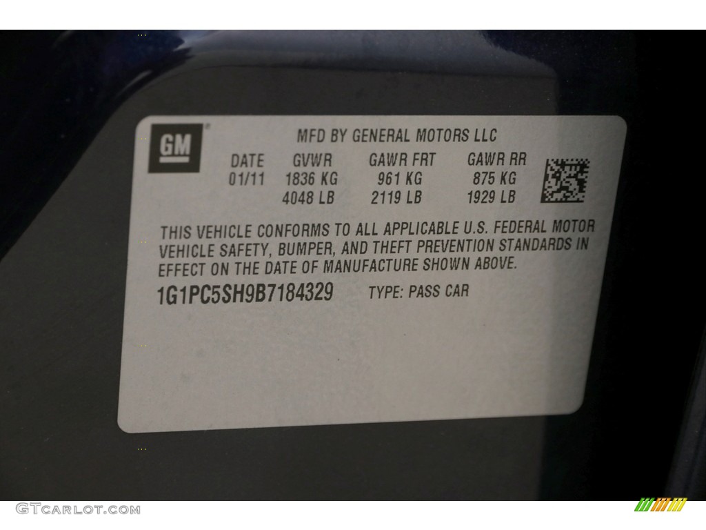 2011 Cruze LS - Imperial Blue Metallic / Jet Black/Medium Titanium photo #17