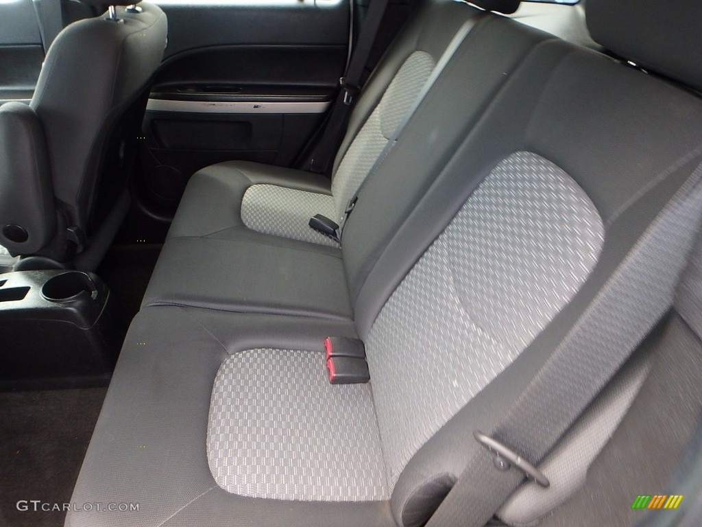 2009 HHR LS - Silver Ice Metallic / Ebony photo #9