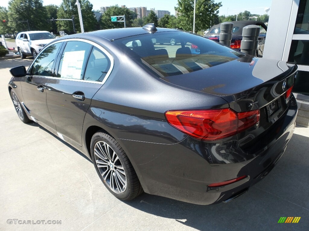 2017 5 Series 540i xDrive Sedan - Dark Graphite Metallic / Black photo #2