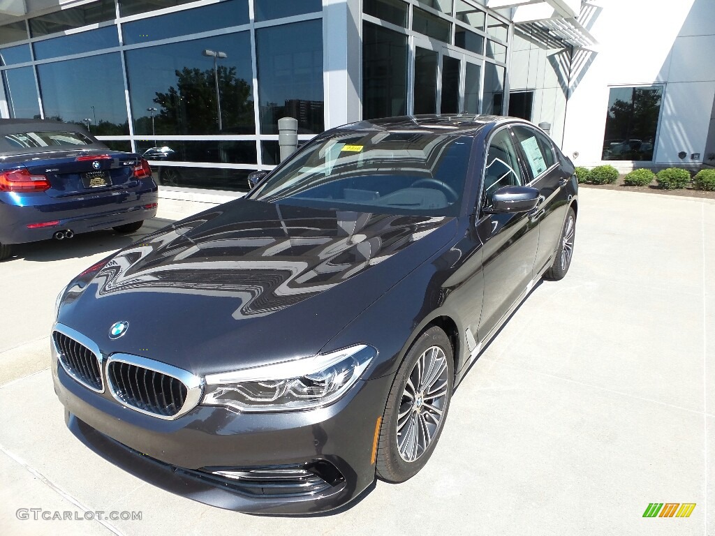 2017 5 Series 540i xDrive Sedan - Dark Graphite Metallic / Black photo #3