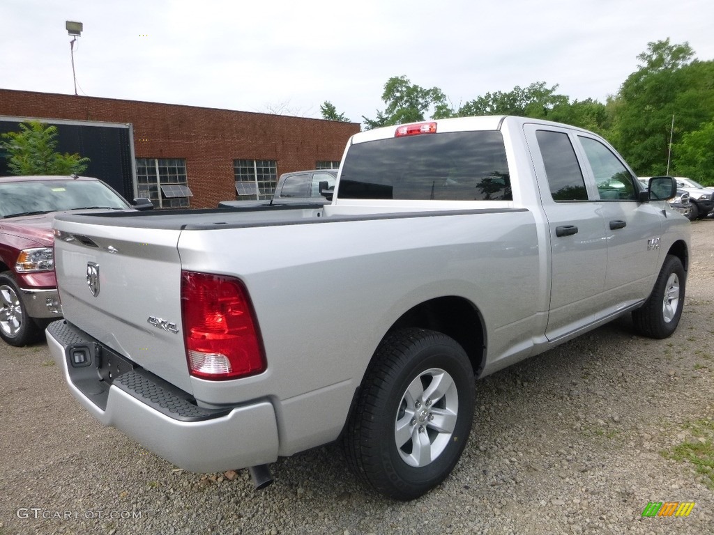 2017 1500 Express Quad Cab 4x4 - Bright Silver Metallic / Black/Diesel Gray photo #5