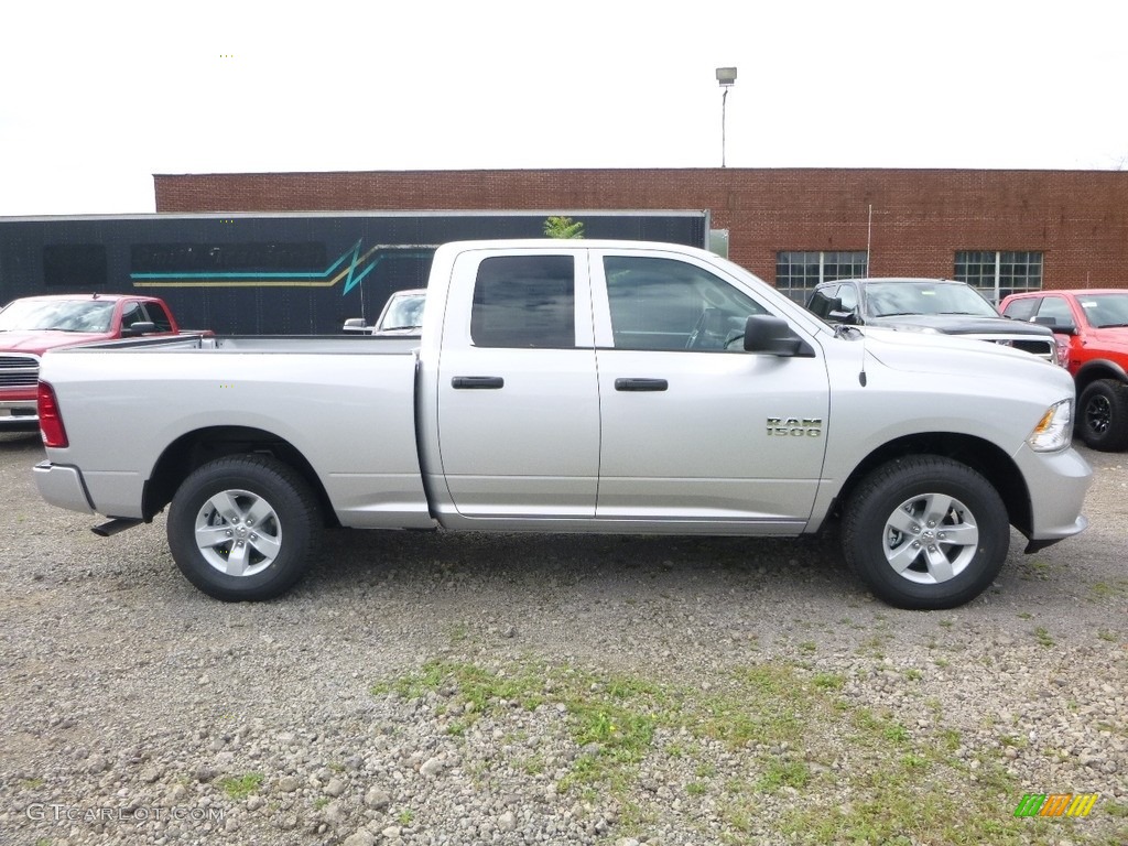 2017 1500 Express Quad Cab 4x4 - Bright Silver Metallic / Black/Diesel Gray photo #6