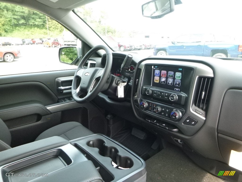 2018 Chevrolet Silverado 1500 LT Double Cab 4x4 Jet Black Dashboard Photo #121872961