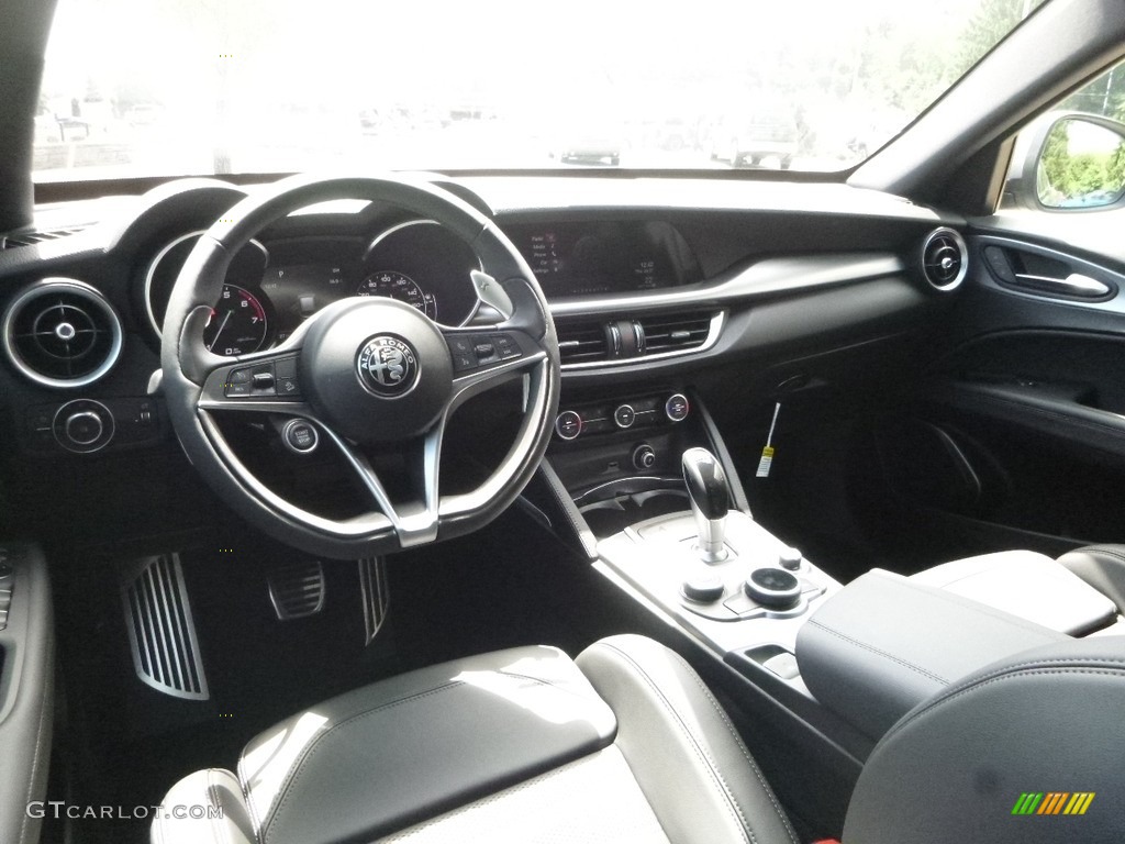 2018 Alfa Romeo Stelvio Ti AWD Black/Black Dashboard Photo #121873507