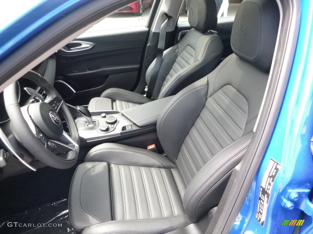 2017 Alfa Romeo Giulia Ti AWD Front Seat Photos