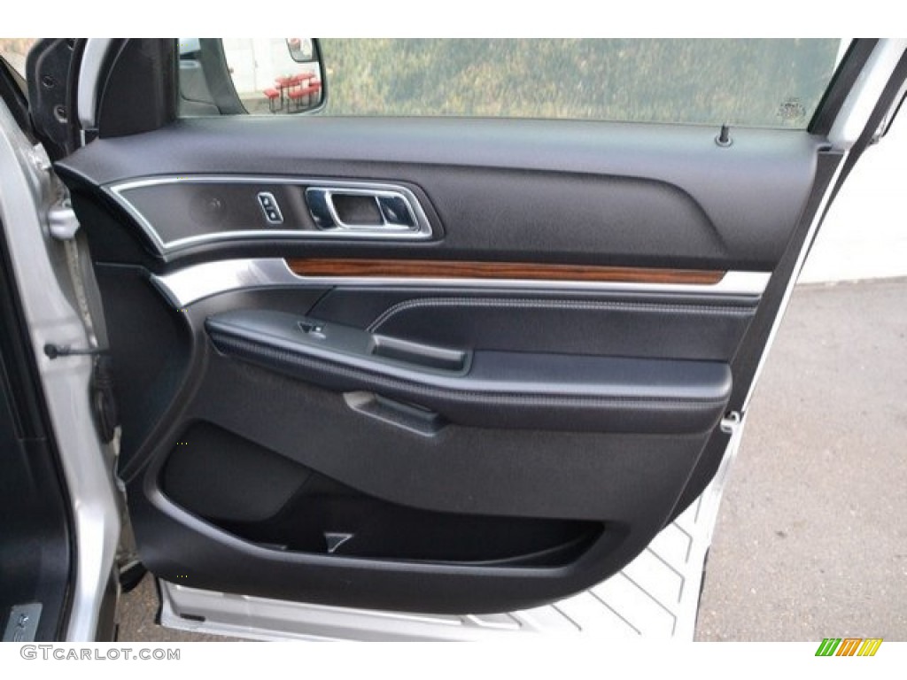 2016 Ford Explorer Limited 4WD Ebony Black Door Panel Photo #121875412