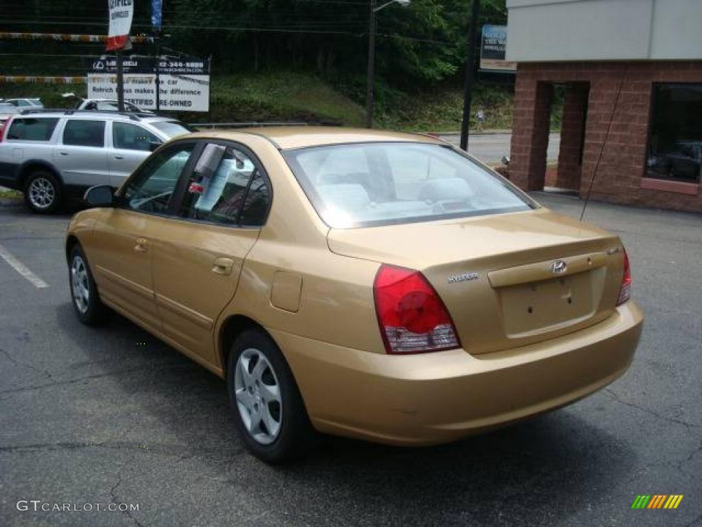 2004 Elantra GLS Sedan - Hazelnut / Beige photo #2