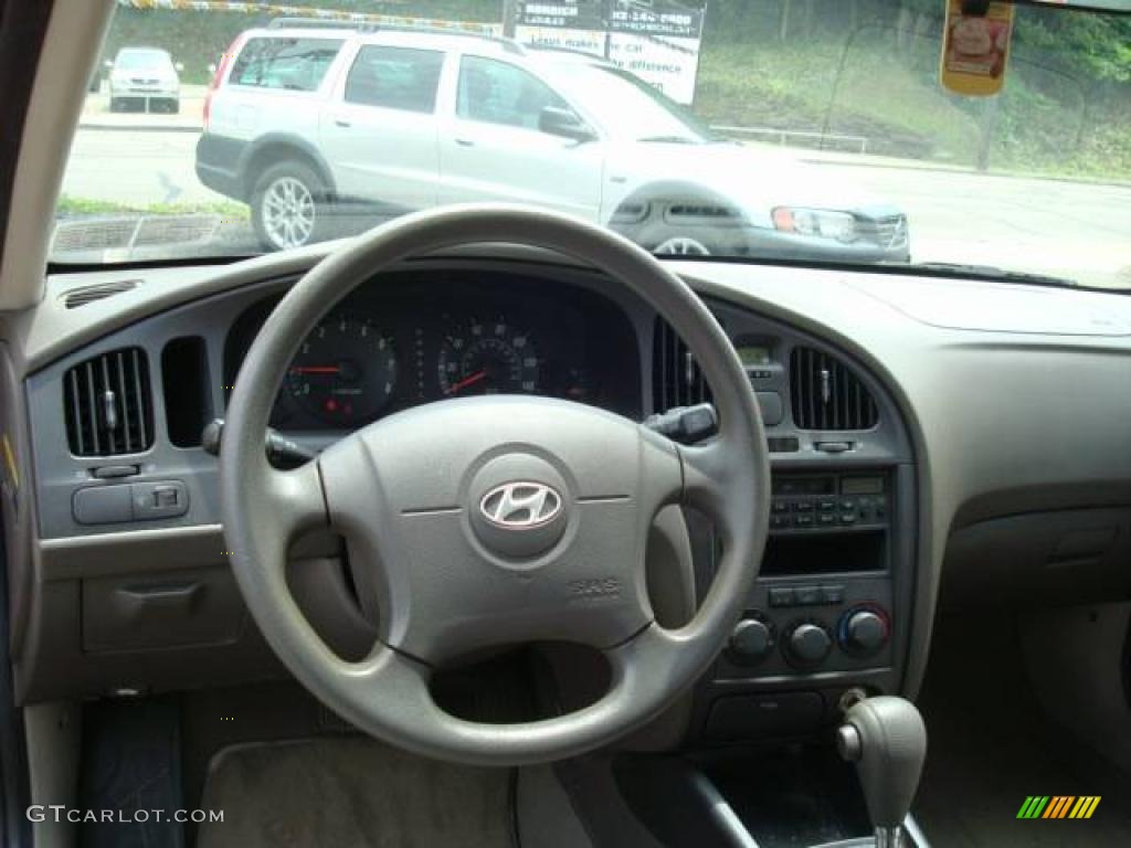 2004 Elantra GLS Sedan - Hazelnut / Beige photo #12