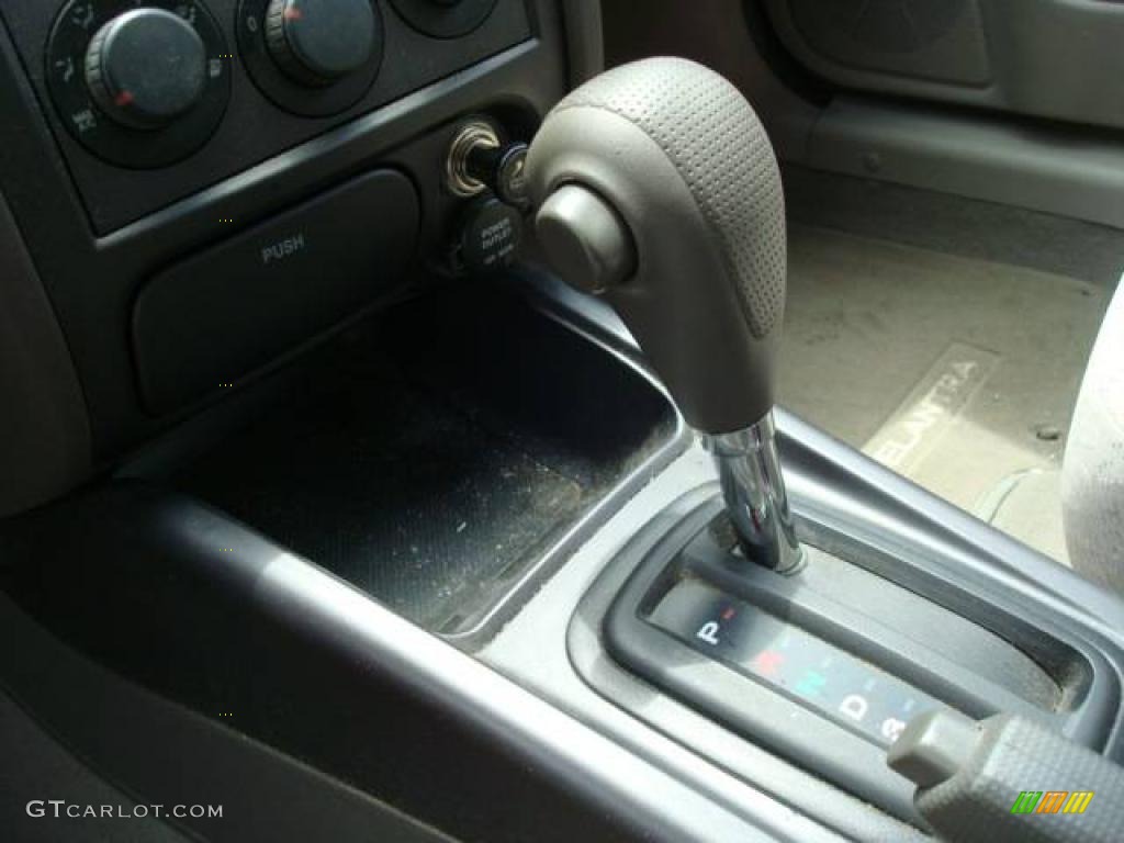 2004 Elantra GLS Sedan - Hazelnut / Beige photo #16