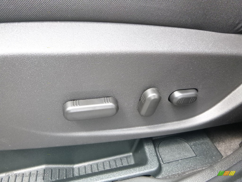 2017 Escape SE 4WD - White Platinum / Charcoal Black photo #13