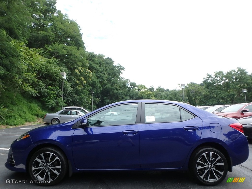 2017 Corolla SE - Blue Crush Metalic / Black photo #3