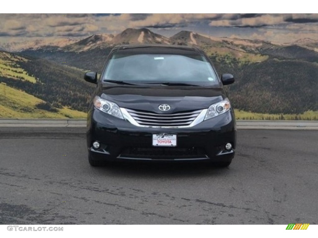 2017 Sienna XLE - Midnight Black Metallic / Ash photo #2