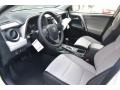 Super White - RAV4 XLE Photo No. 5
