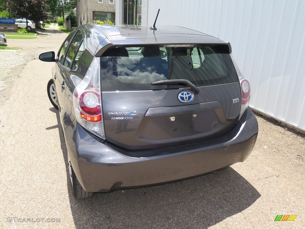 2013 Prius c Hybrid One - Magnetic Gray Metallic / Light Blue Gray/Black photo #8