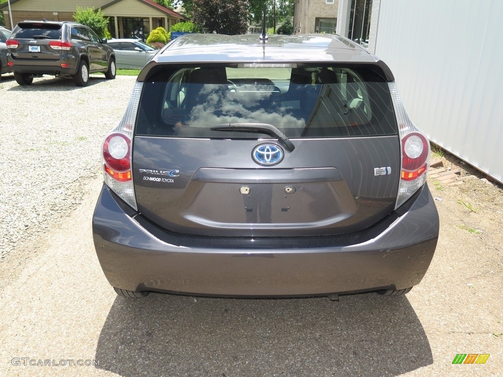 2013 Prius c Hybrid One - Magnetic Gray Metallic / Light Blue Gray/Black photo #9