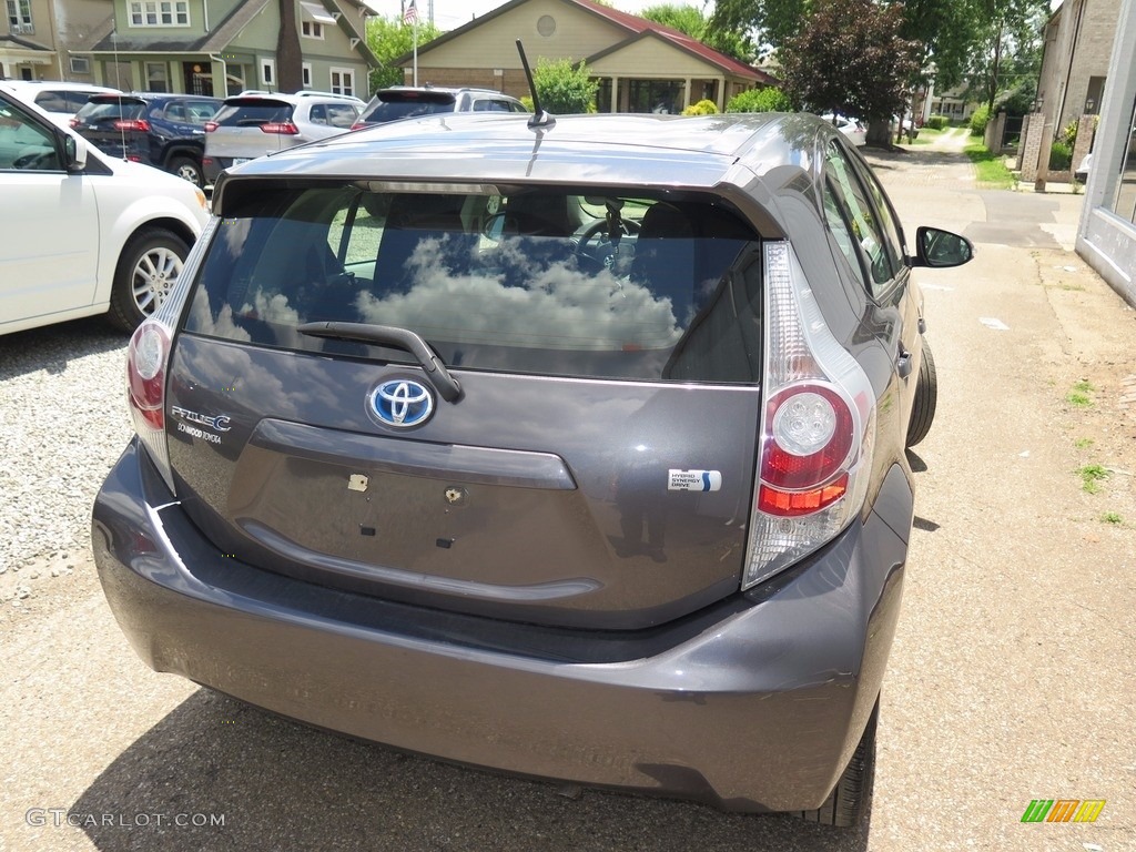 2013 Prius c Hybrid One - Magnetic Gray Metallic / Light Blue Gray/Black photo #10