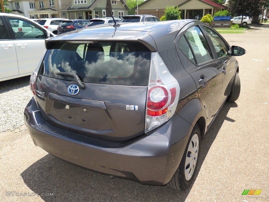 2013 Prius c Hybrid One - Magnetic Gray Metallic / Light Blue Gray/Black photo #11